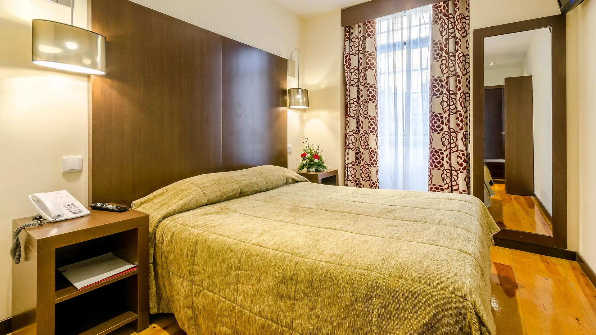 **  Hotel Duas Nacoes Lisboa Portugal