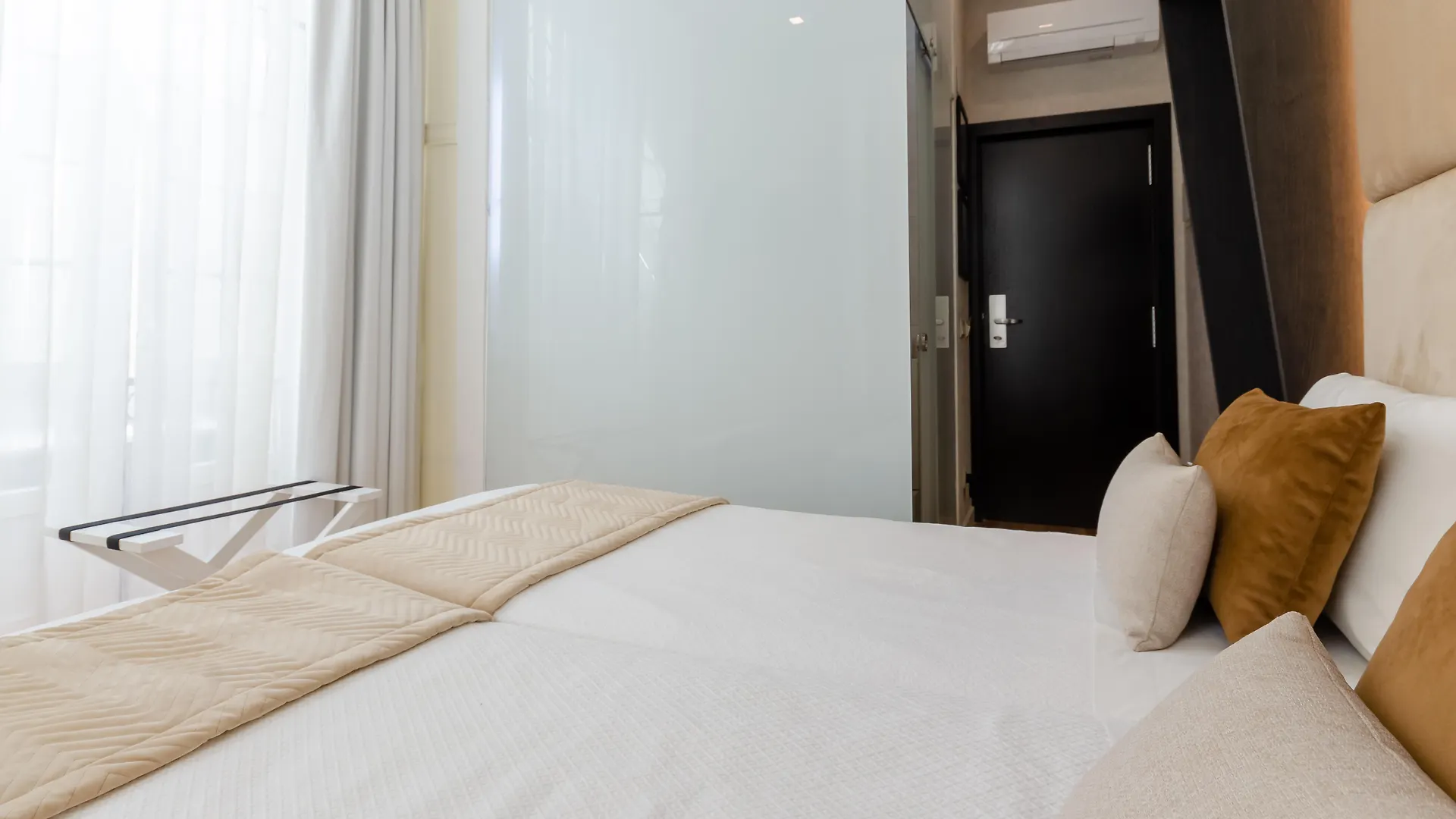 **  Hotel Duas Nacoes Lisboa Portekiz